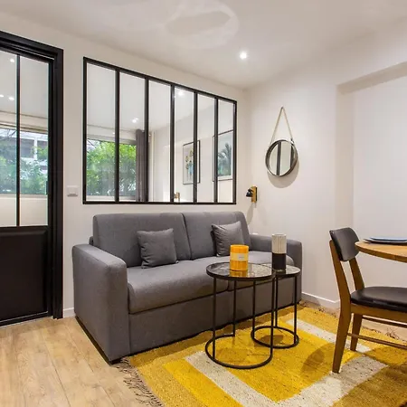 Apartment - Sacre Coeur Paris